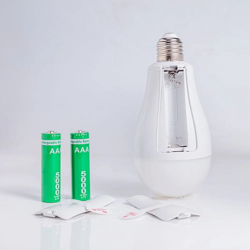 SmartGlow™ Emergency LED Bulb – Rechargeable & Flicker-Free Lighting